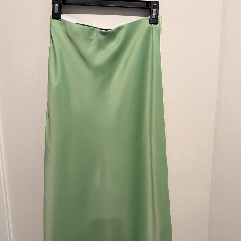 Yaspella High-Waisted Midi Skirt – Quiet Green | New w/ Tags